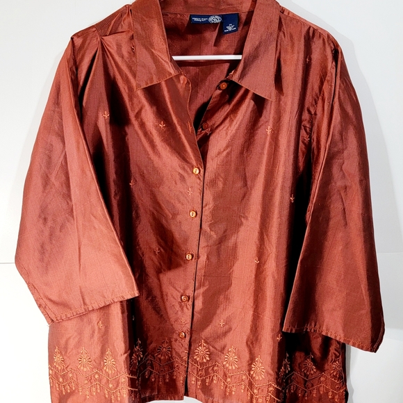 100% Silk Shirt - Picture 8 of 9